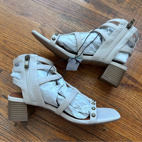 NWT Maurices Neutral Bone Color Faux Leather Strappy Gladiator Sandal Heels - 7. - Picture 3 of 10